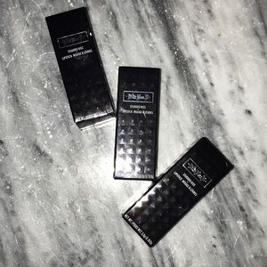 final price NEW KAT VON D STUDDED KISS LIP BUNDLE